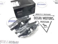 Тормозные колодки передние VOLVO S60, S80, V70 II, XC70  \\ Miles E400310